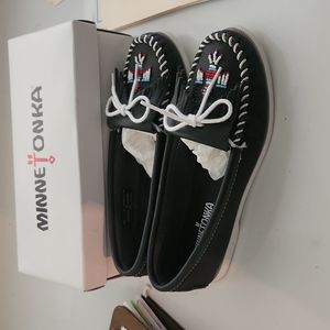 Minnetonka Thunderbird Moccasins